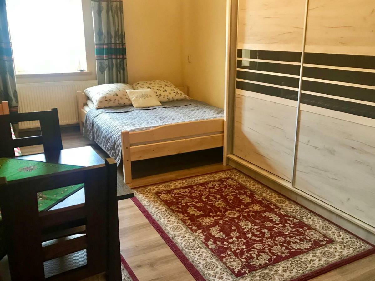 Pokoje Goscinne U Jaska Zab Exterior foto